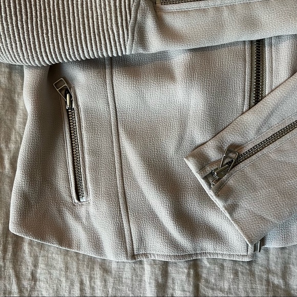 Aritzia Wilfred Montesson Motorcyle Crepe jacket - Picture 12 of 16